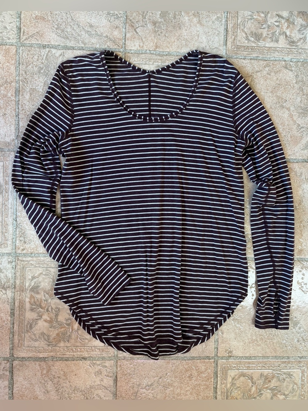 Lululemon long sleeve shirt
